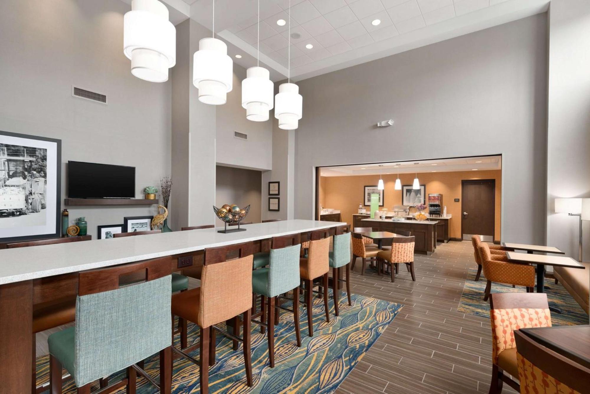 Hampton Inn & Suites - Deland Exterior foto